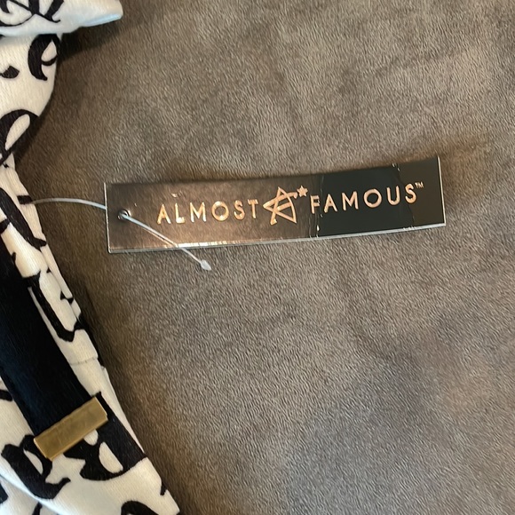 Almost Famous - Picture 8 of 8